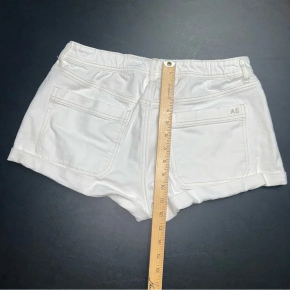American Eagle Womens Shorts Size 6 White  Easy Shortie Stretch Denim AE - Picture 6 of 7